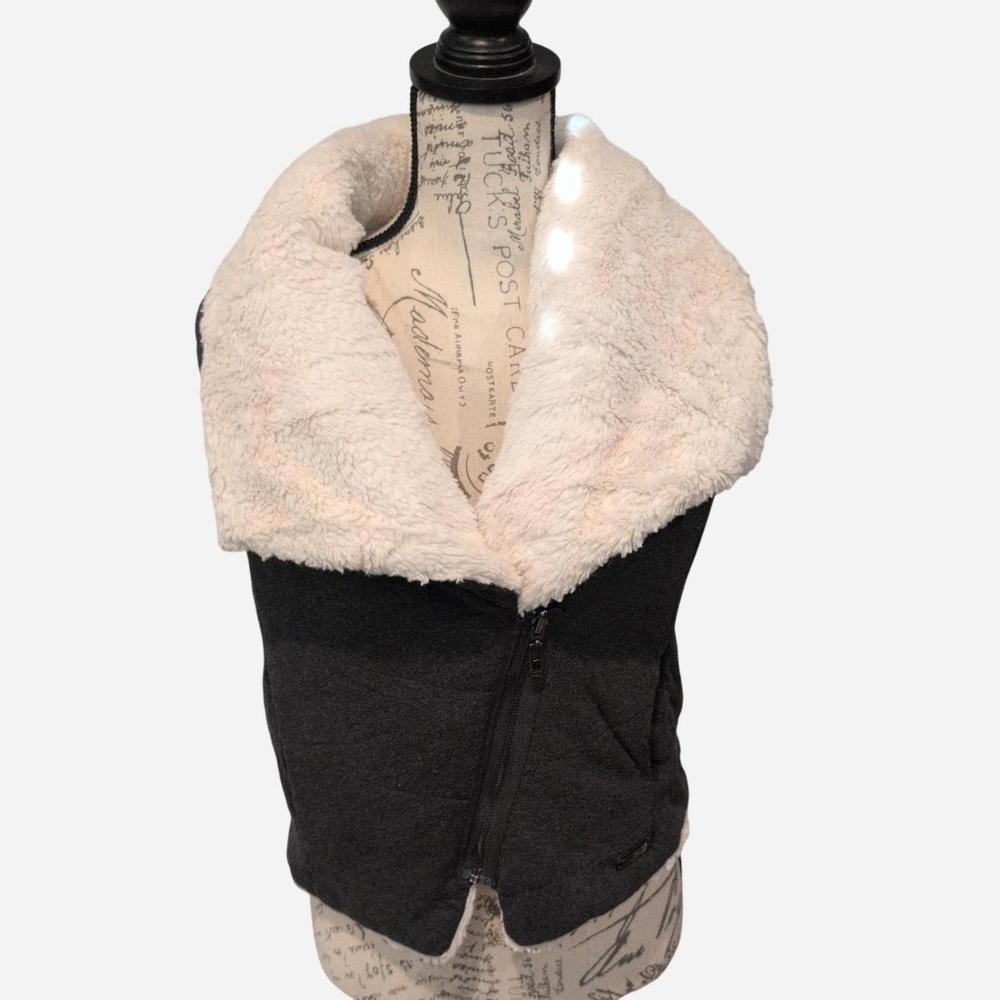Calvin Klein Performance Vest Size M